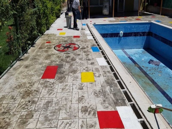 Havuz Başı Renkli Baskı Beton 1
